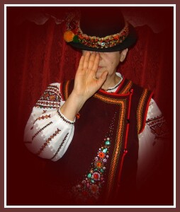 RAMA я со шляплй без лица в трафе596